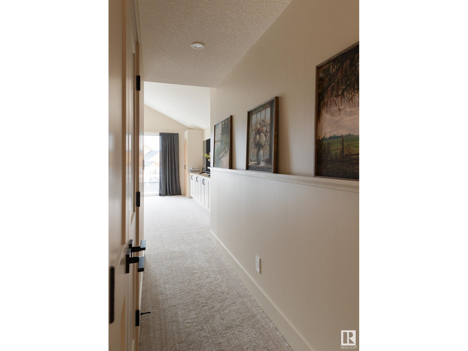 












8 JARDIN PL

,
St. Albert,




Alberta
T8N8A2

