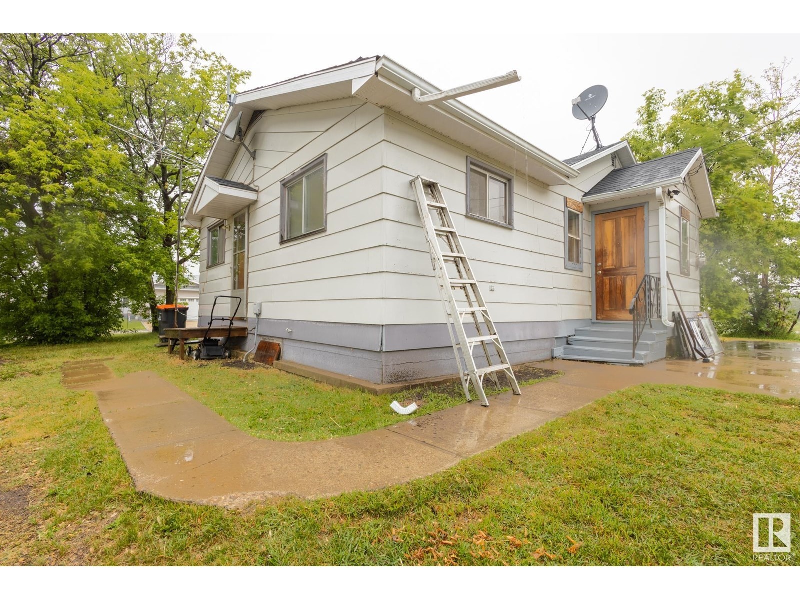 












529 6 ST

,
Thorhild,




Alberta
T0E3J0

