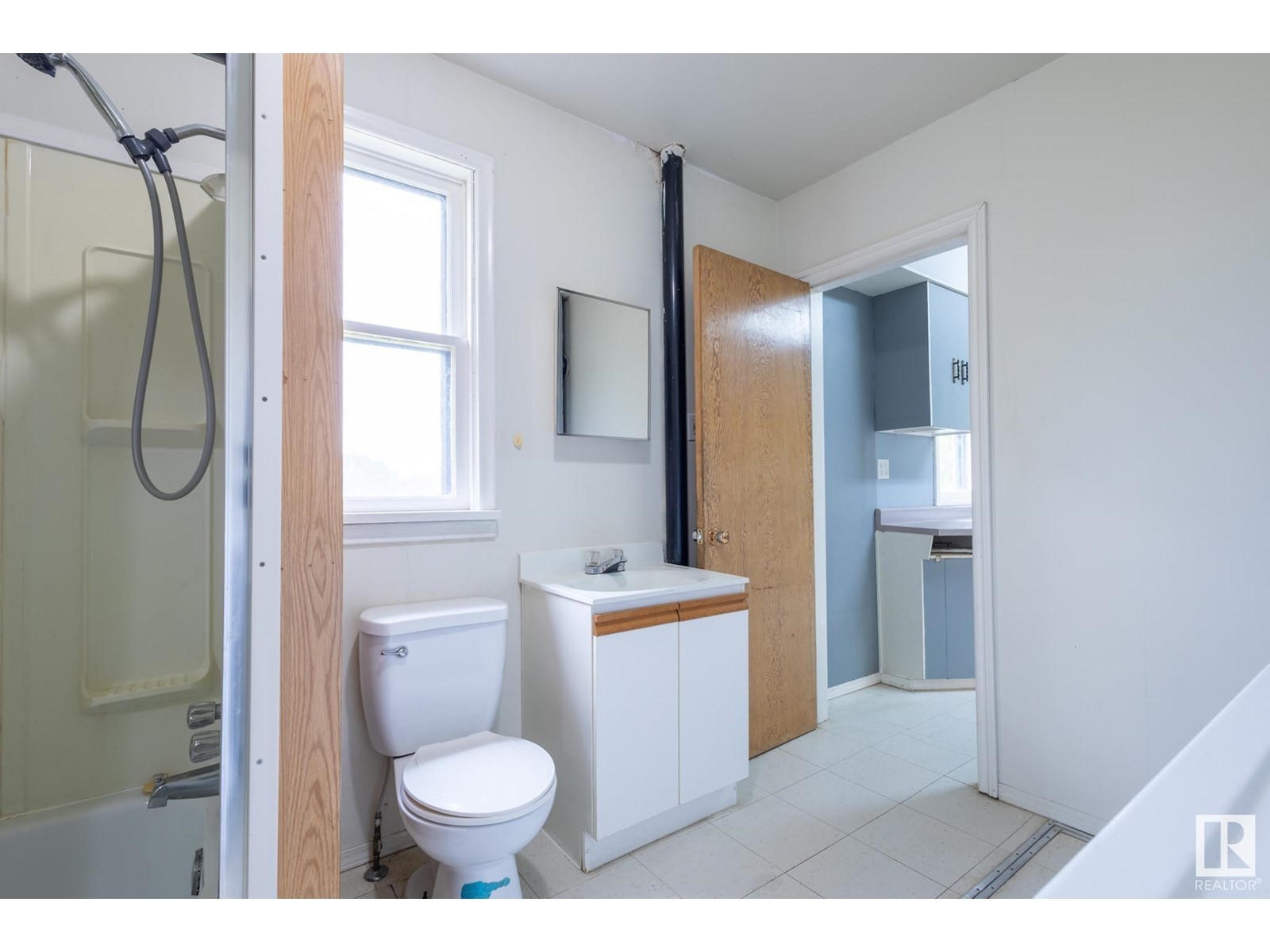 












529 6 ST

,
Thorhild,




Alberta
T0E3J0

