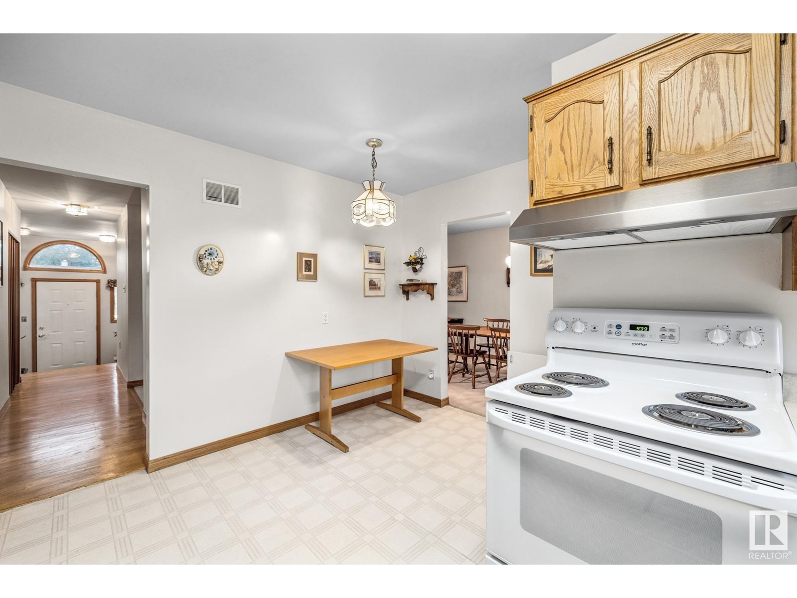 












14715 84 AV NW

,
Edmonton,




Alberta
T5R3X1

