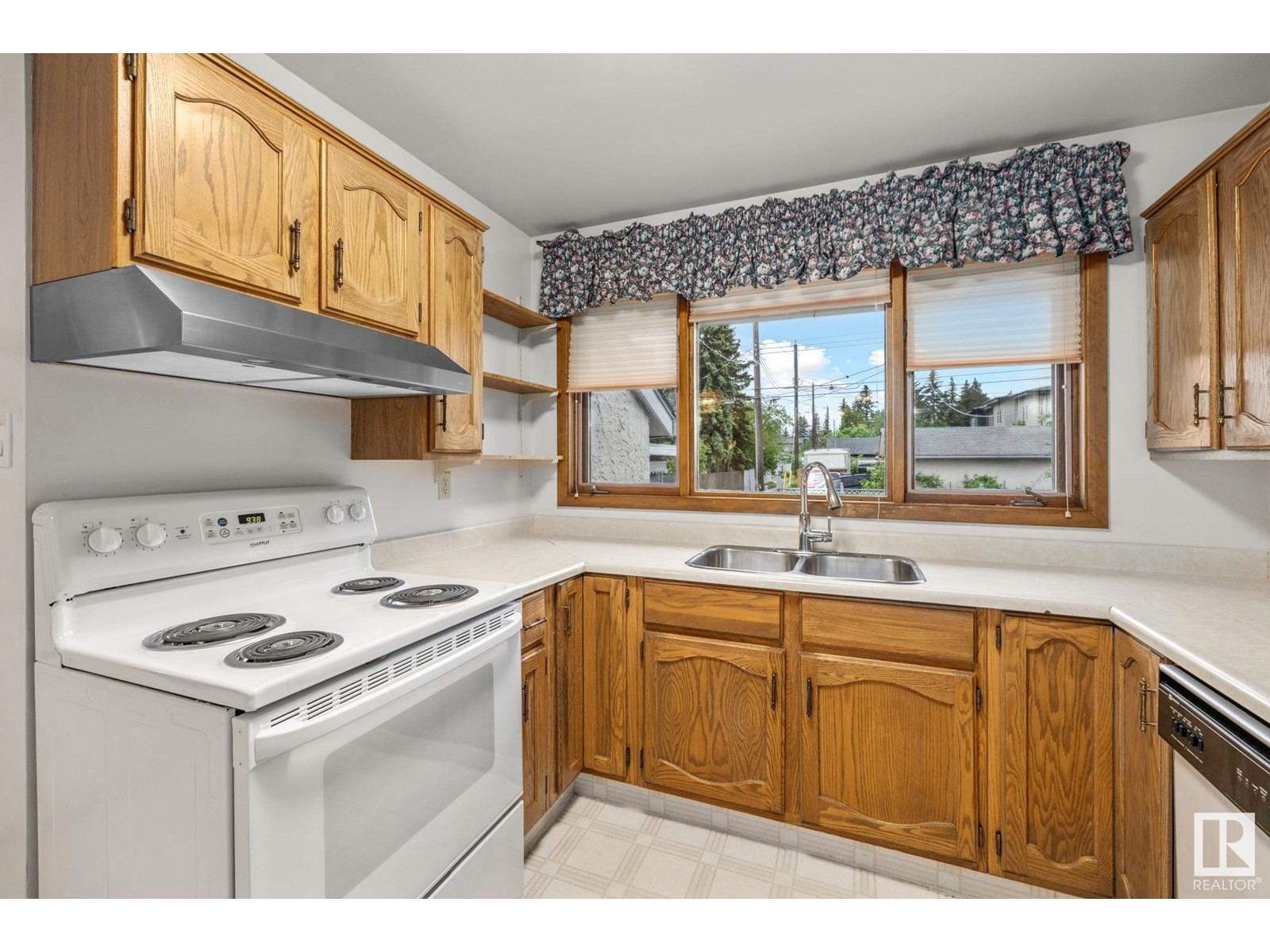 












14715 84 AV NW

,
Edmonton,




Alberta
T5R3X1

