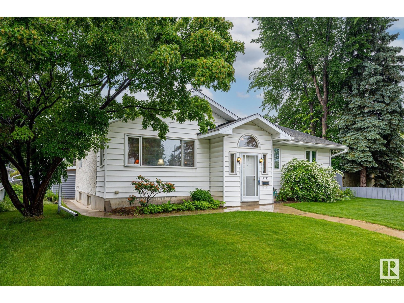 












14715 84 AV NW

,
Edmonton,




Alberta
T5R3X1

