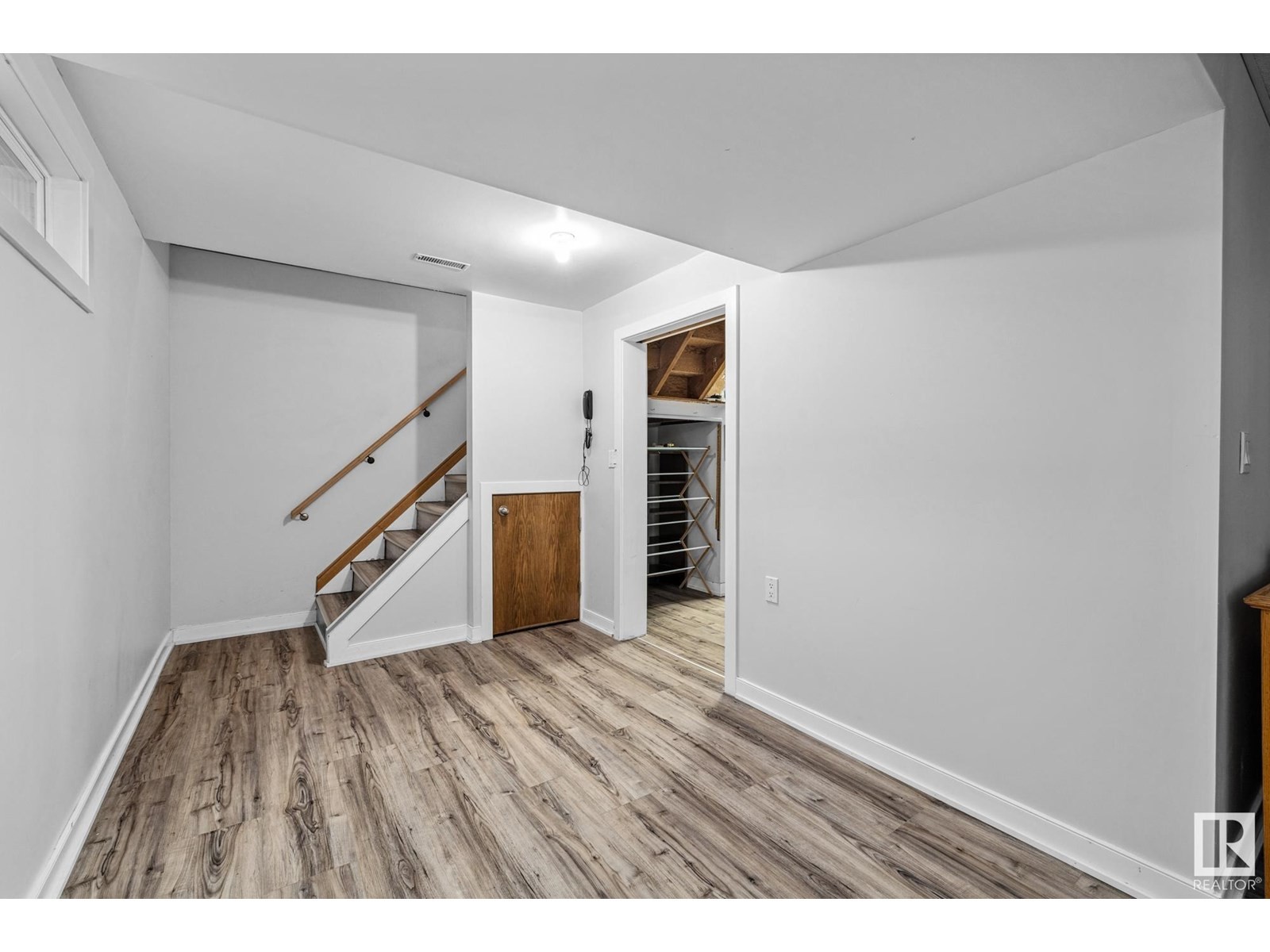












14715 84 AV NW

,
Edmonton,




Alberta
T5R3X1

