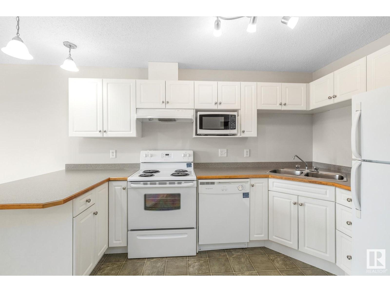 












#431 7511 171 ST NW

,
Edmonton,




Alberta
T5T6S7

