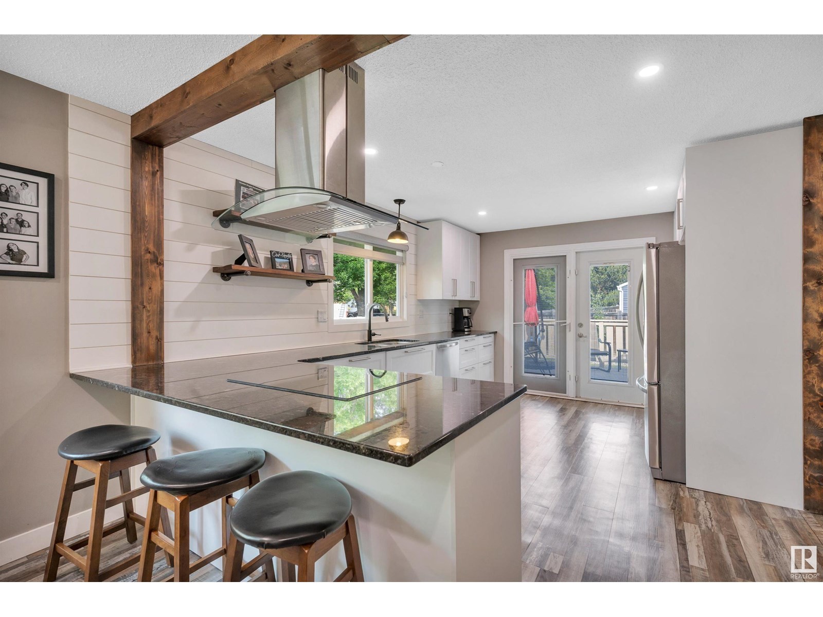 












31 WESTWOOD DR

,
St. Albert,




Alberta
T8N3E3

