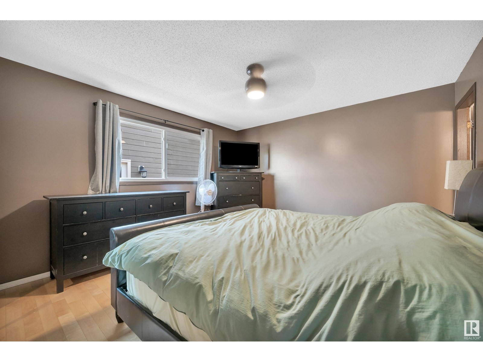 












31 WESTWOOD DR

,
St. Albert,




Alberta
T8N3E3

