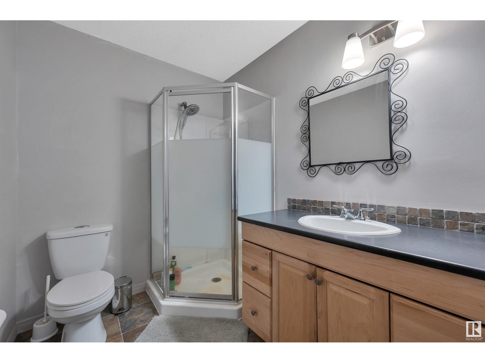 












31 WESTWOOD DR

,
St. Albert,




Alberta
T8N3E3

