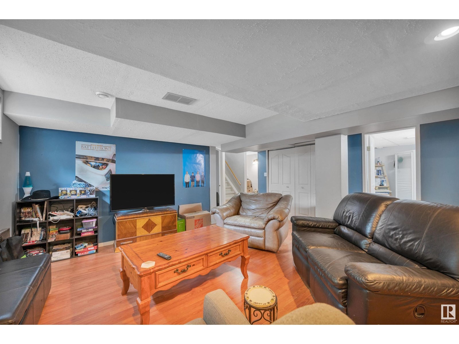 












31 WESTWOOD DR

,
St. Albert,




Alberta
T8N3E3

