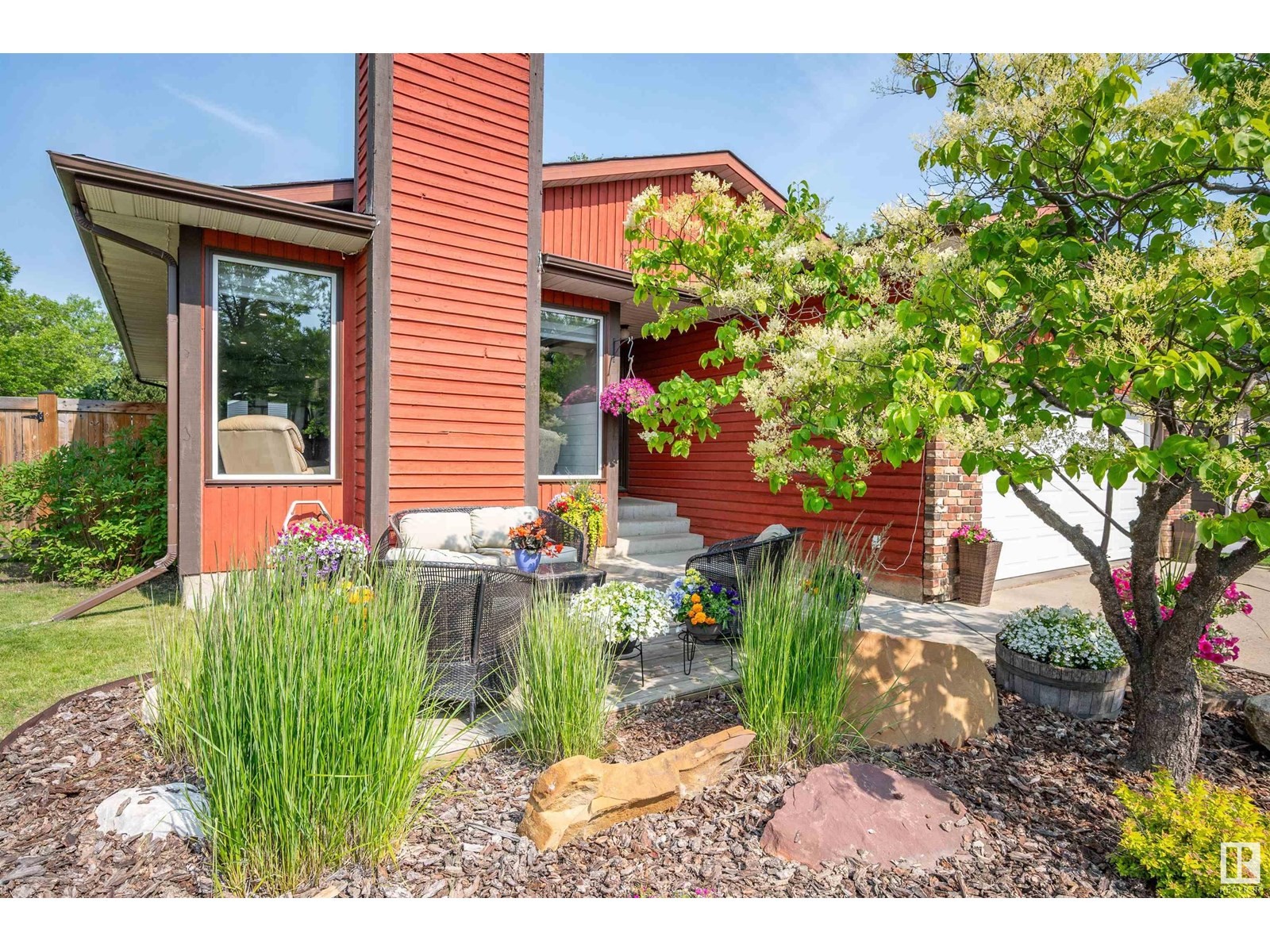 












31 WESTWOOD DR

,
St. Albert,




Alberta
T8N3E3

