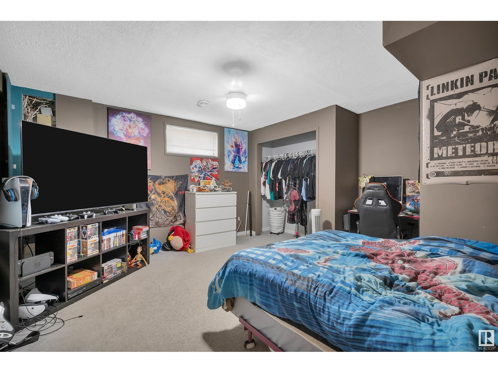 












31 WESTWOOD DR

,
St. Albert,




Alberta
T8N3E3

