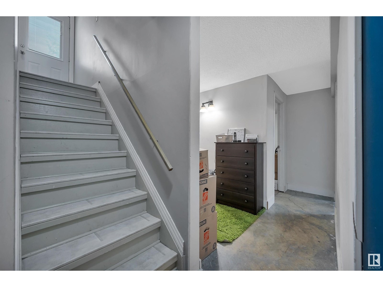 












31 WESTWOOD DR

,
St. Albert,




Alberta
T8N3E3

