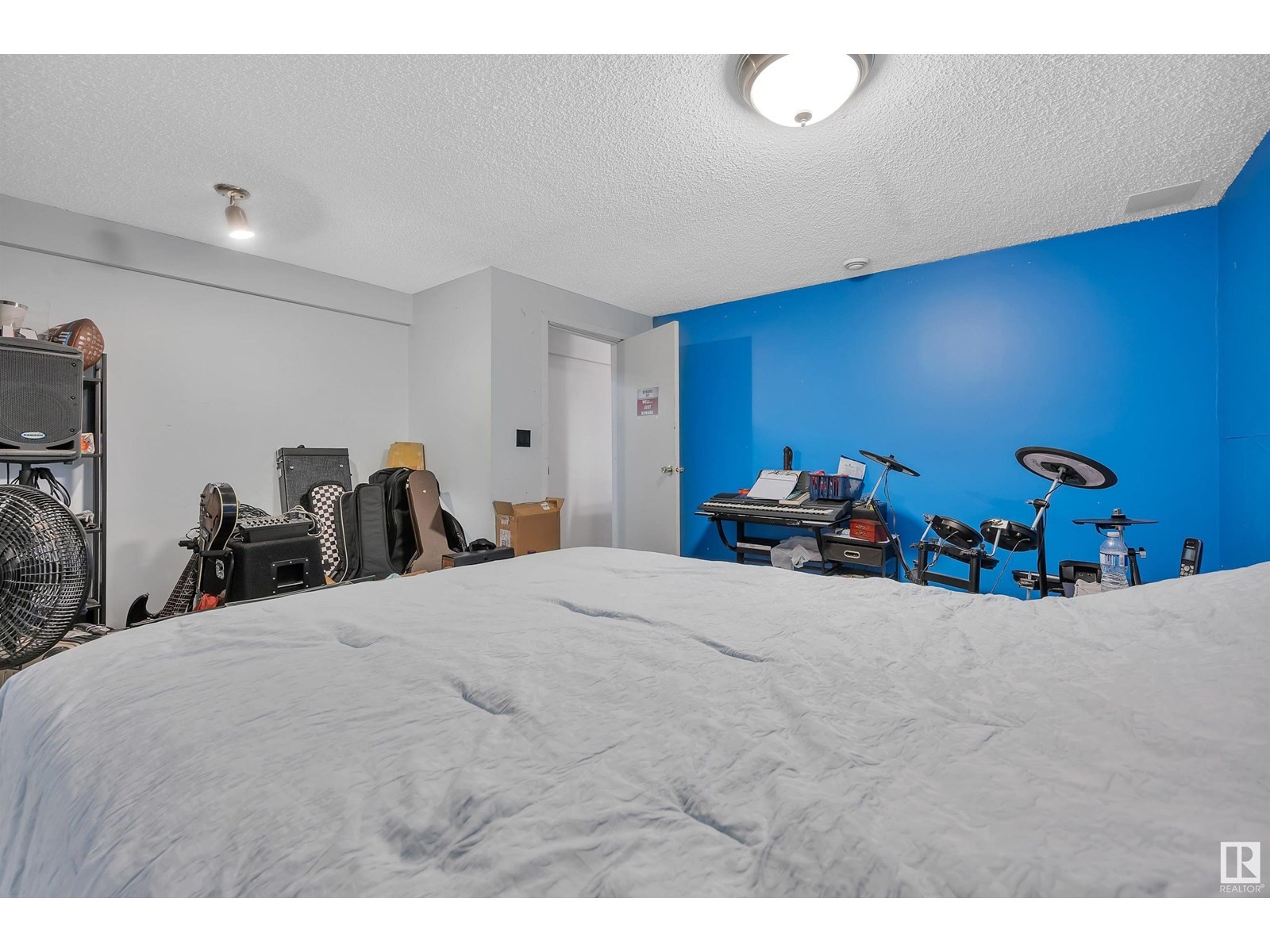 












31 WESTWOOD DR

,
St. Albert,




Alberta
T8N3E3

