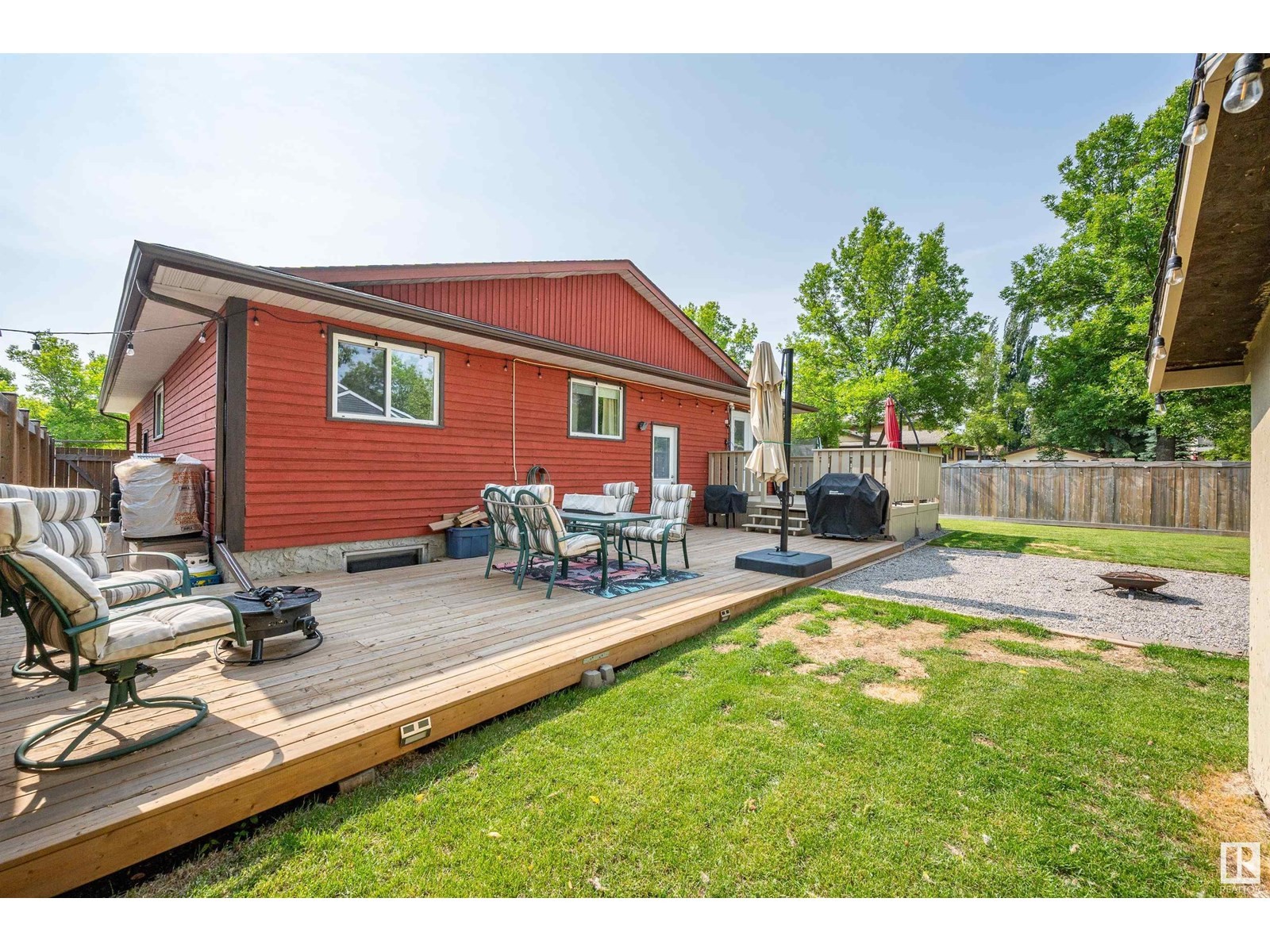 












31 WESTWOOD DR

,
St. Albert,




Alberta
T8N3E3

