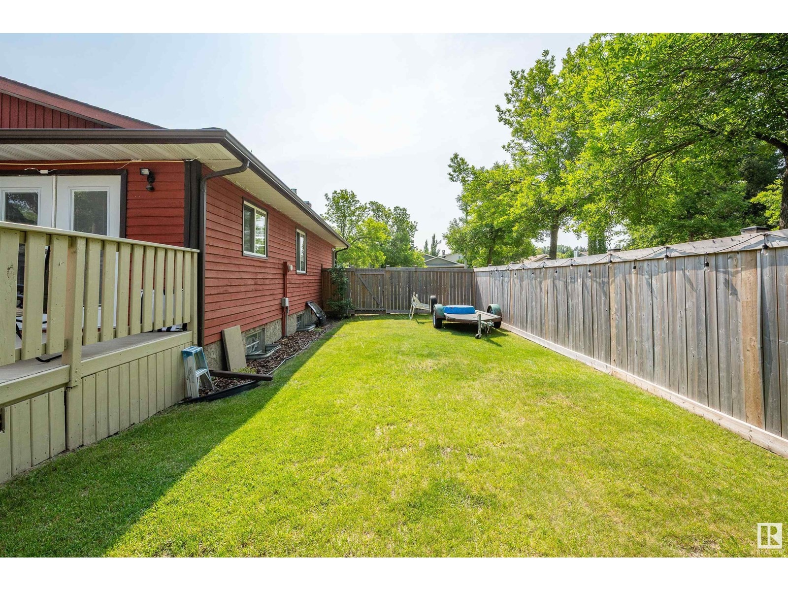 












31 WESTWOOD DR

,
St. Albert,




Alberta
T8N3E3

