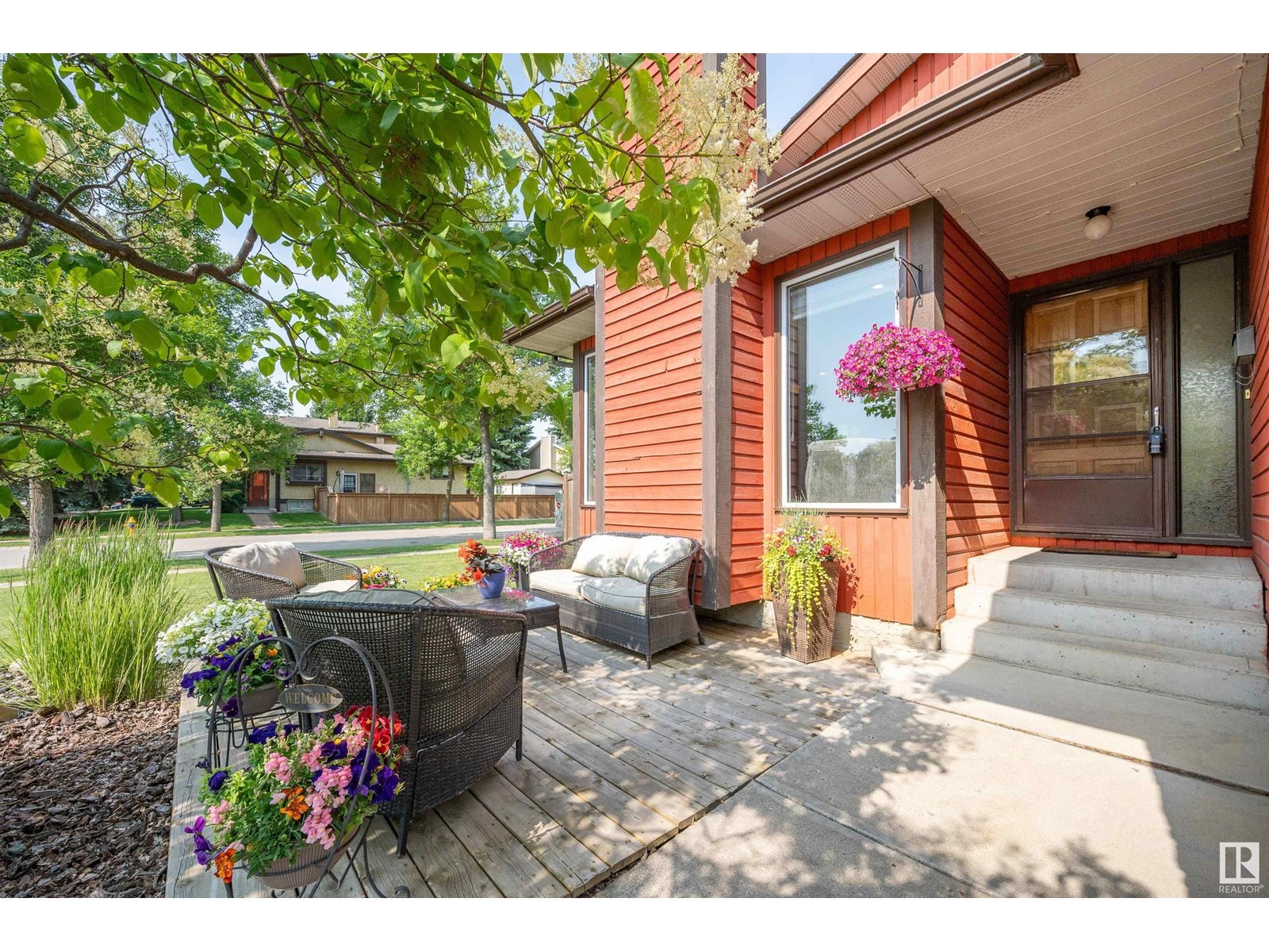 












31 WESTWOOD DR

,
St. Albert,




Alberta
T8N3E3

