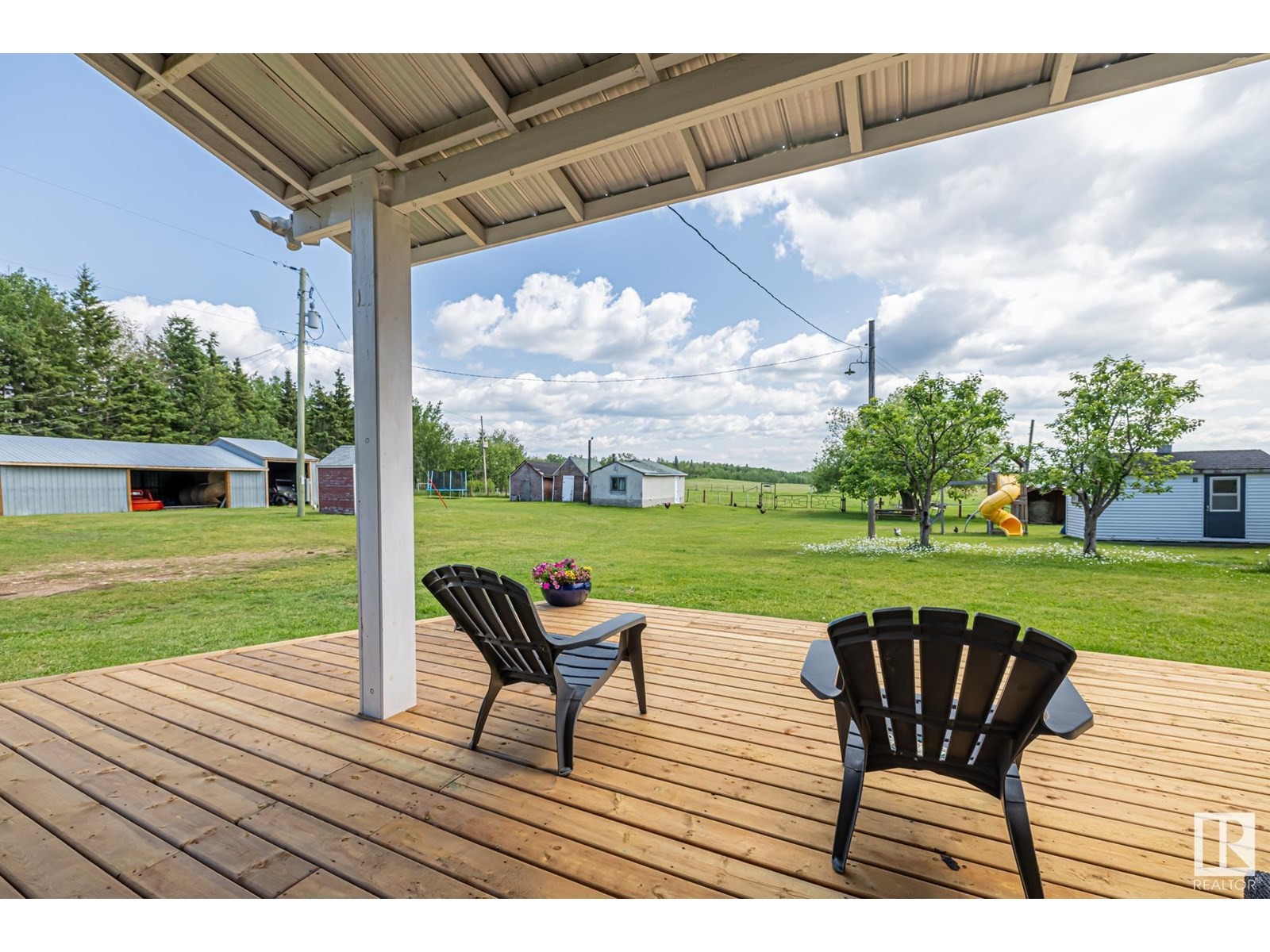 












22037 TWP ROAD 520

,
Rural Strathcona County,




Alberta
T8A1A6


