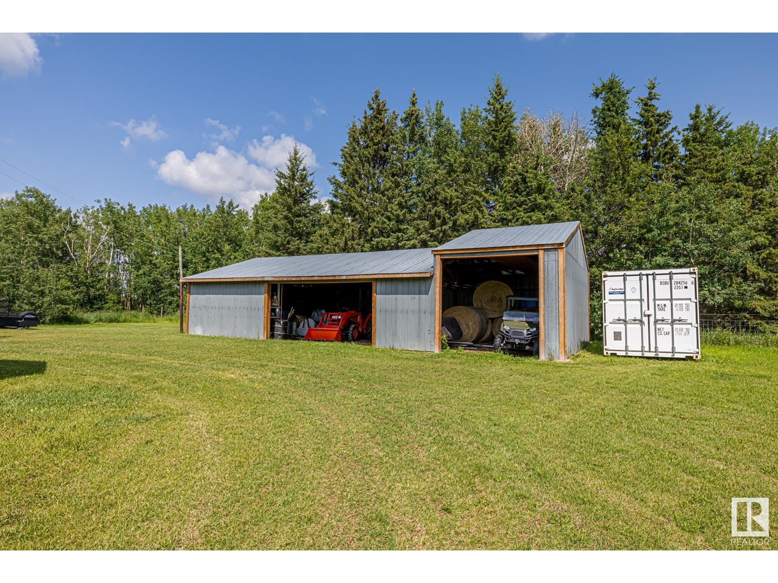 












22037 TWP ROAD 520

,
Rural Strathcona County,




Alberta
T8A1A6

