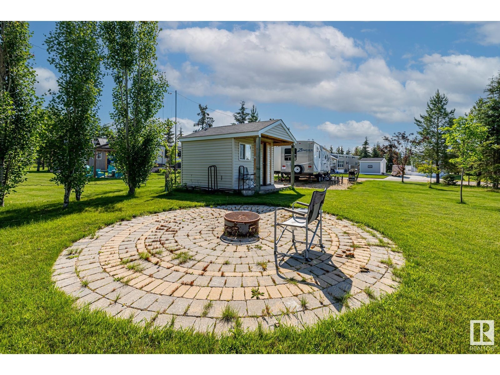












#125 53126 RGE ROAD 70

,
Rural Parkland County,







Alberta
T0E0W0

