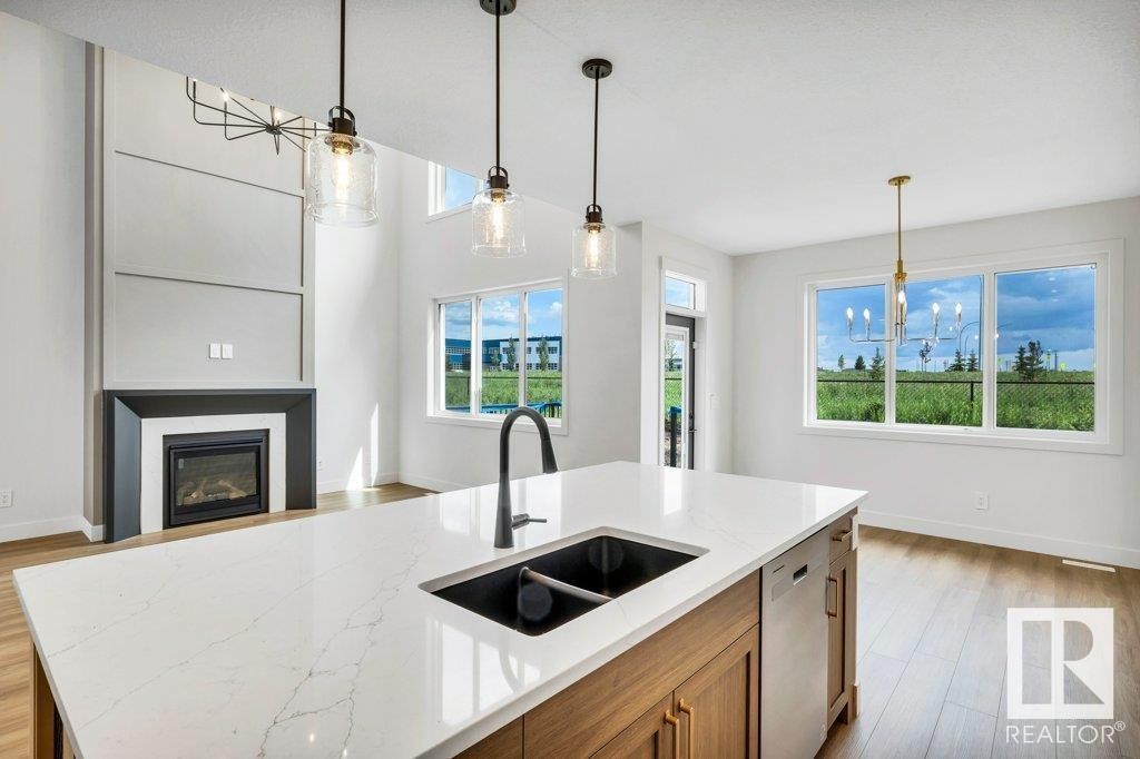 












80 HEMINGWAY CR

,
Spruce Grove,




Alberta
T7X2L6

