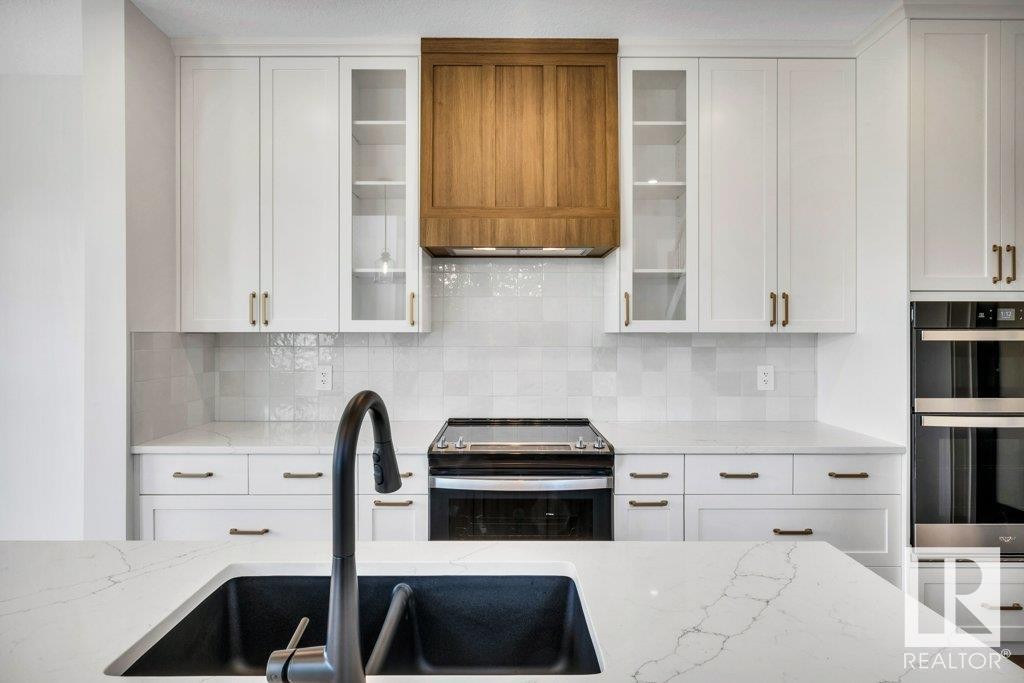












80 HEMINGWAY CR

,
Spruce Grove,




Alberta
T7X2L6

