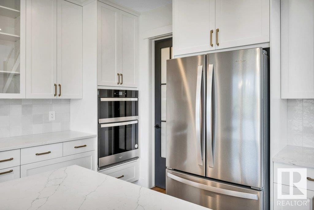 












80 HEMINGWAY CR

,
Spruce Grove,




Alberta
T7X2L6

