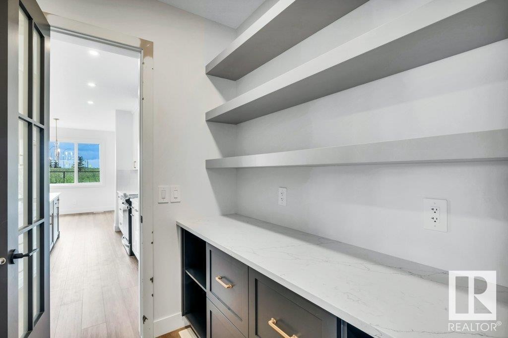 












80 HEMINGWAY CR

,
Spruce Grove,




Alberta
T7X2L6

