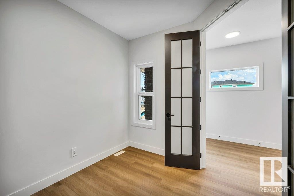 












80 HEMINGWAY CR

,
Spruce Grove,




Alberta
T7X2L6

