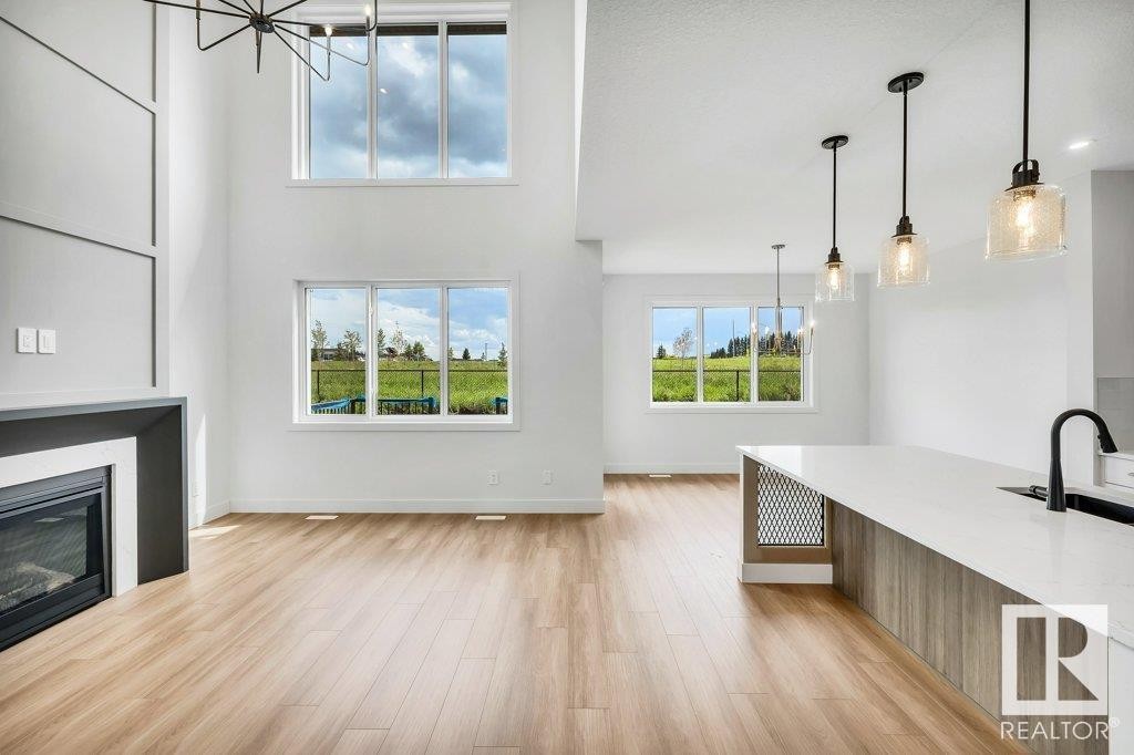 












80 HEMINGWAY CR

,
Spruce Grove,




Alberta
T7X2L6

