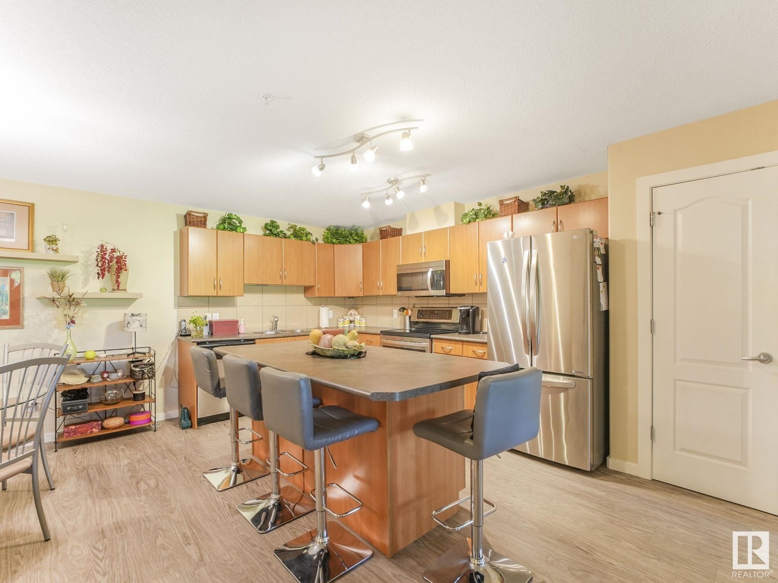 












#119 278 SUDER GREENS DR NW

,
Edmonton,




Alberta
T5T6V6

