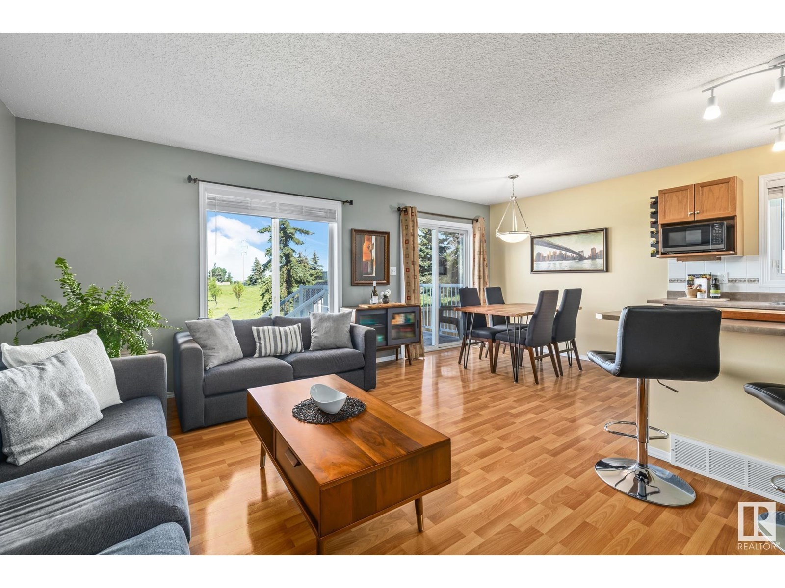 












#91 4350 23 ST NW

,
Edmonton,




Alberta
T6T1X8


