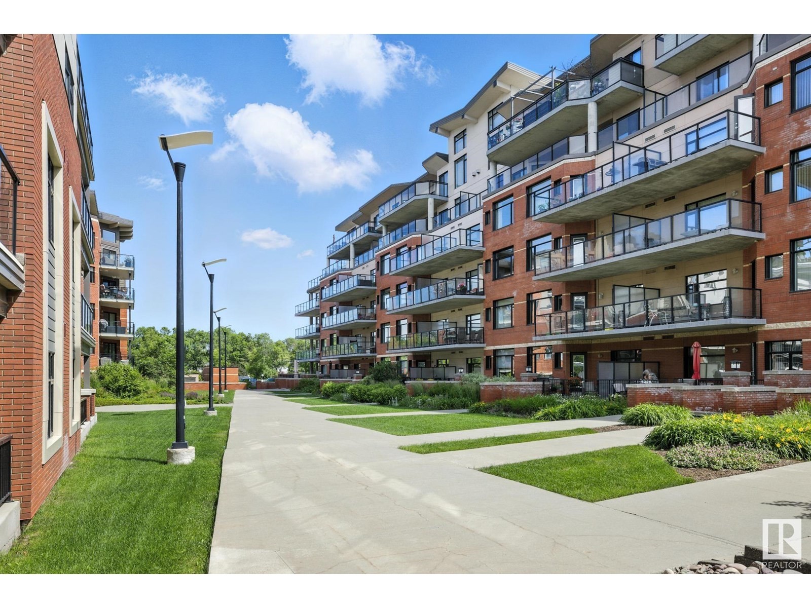 












#407 141 FESTIVAL WY

,
Sherwood Park,




Alberta
T8A3V8

