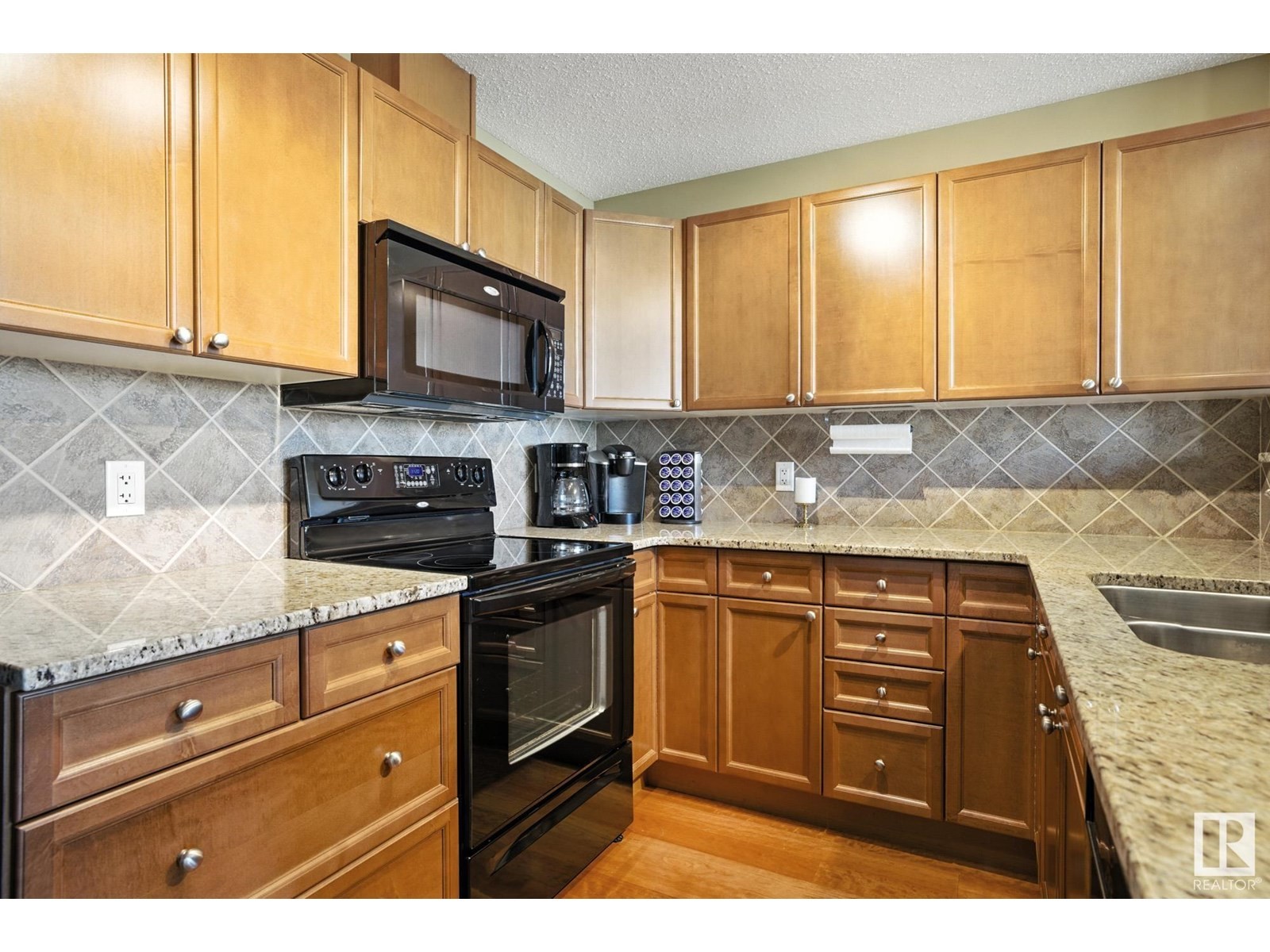 












#407 141 FESTIVAL WY

,
Sherwood Park,




Alberta
T8A3V8

