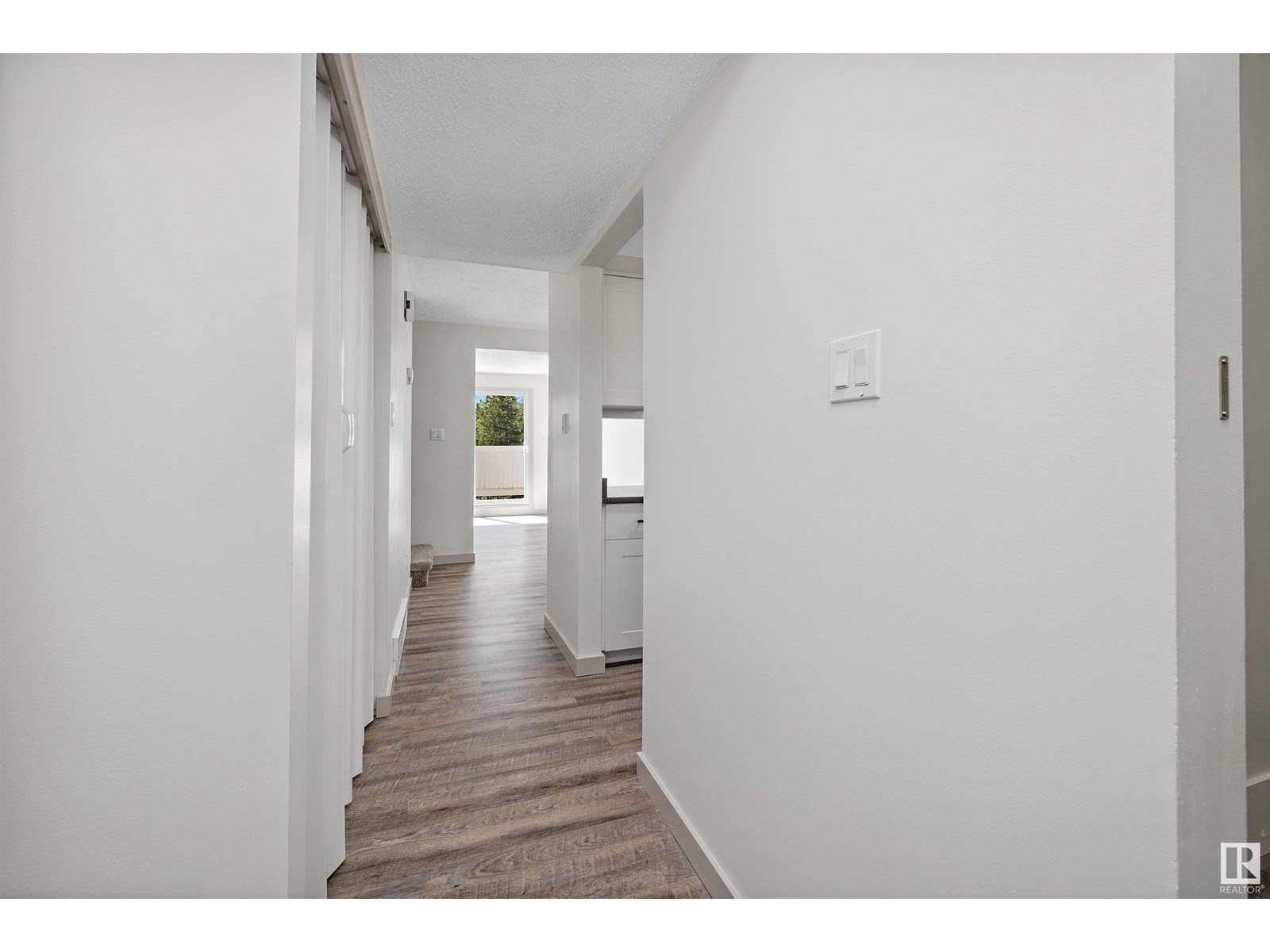












189 LANCASTER TC NW

,
Edmonton,




Alberta
T5X5T2


