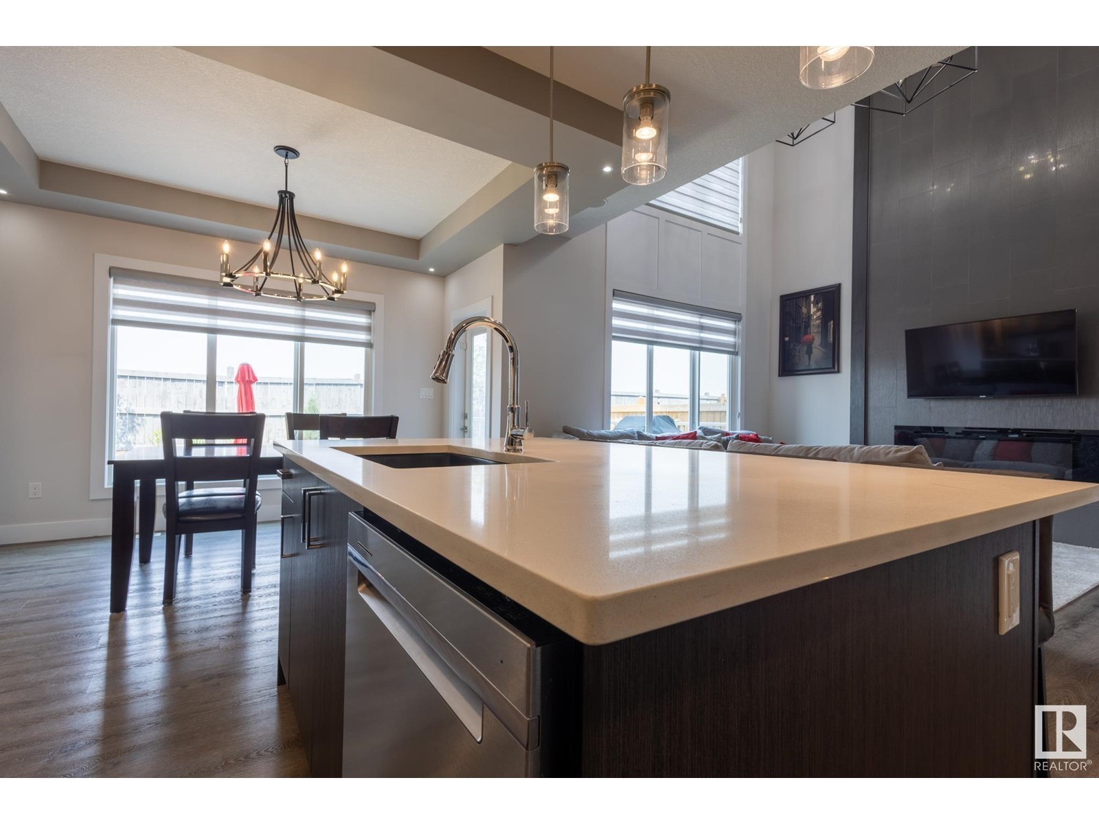 












7432 174 AV NW

,
Edmonton,




Alberta
T5Z0J7

