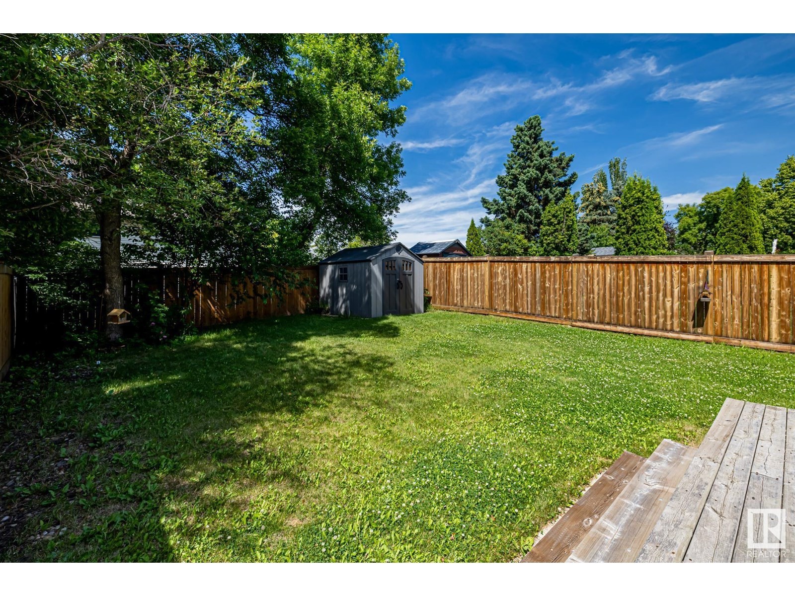 












4 WAVERLY DR

,
St. Albert,




Alberta
T8N3N4

