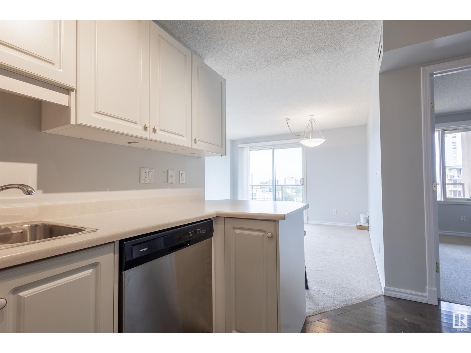 












#1101 10649 SASKATCHEWAN DR NW

,
Edmonton,




Alberta
T6E6S8

