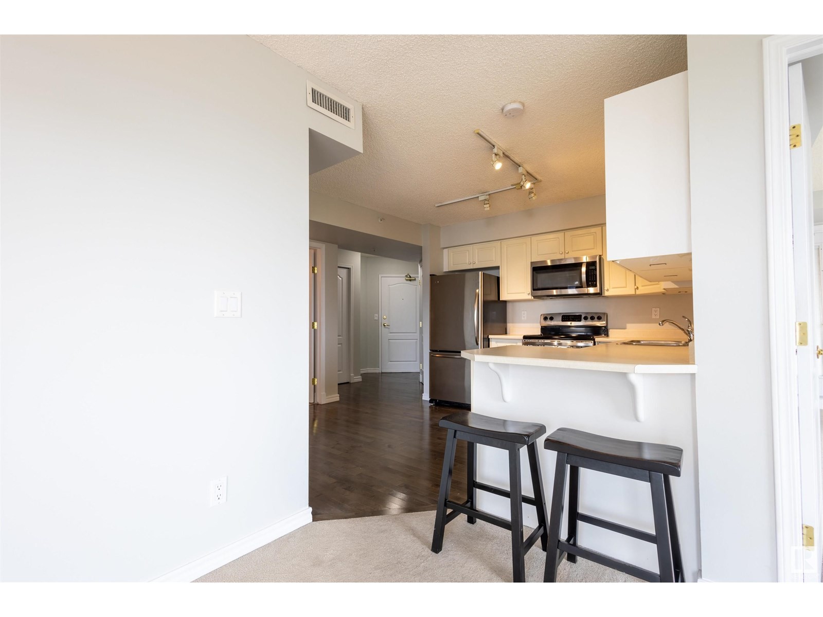 












#1101 10649 SASKATCHEWAN DR NW

,
Edmonton,




Alberta
T6E6S8

