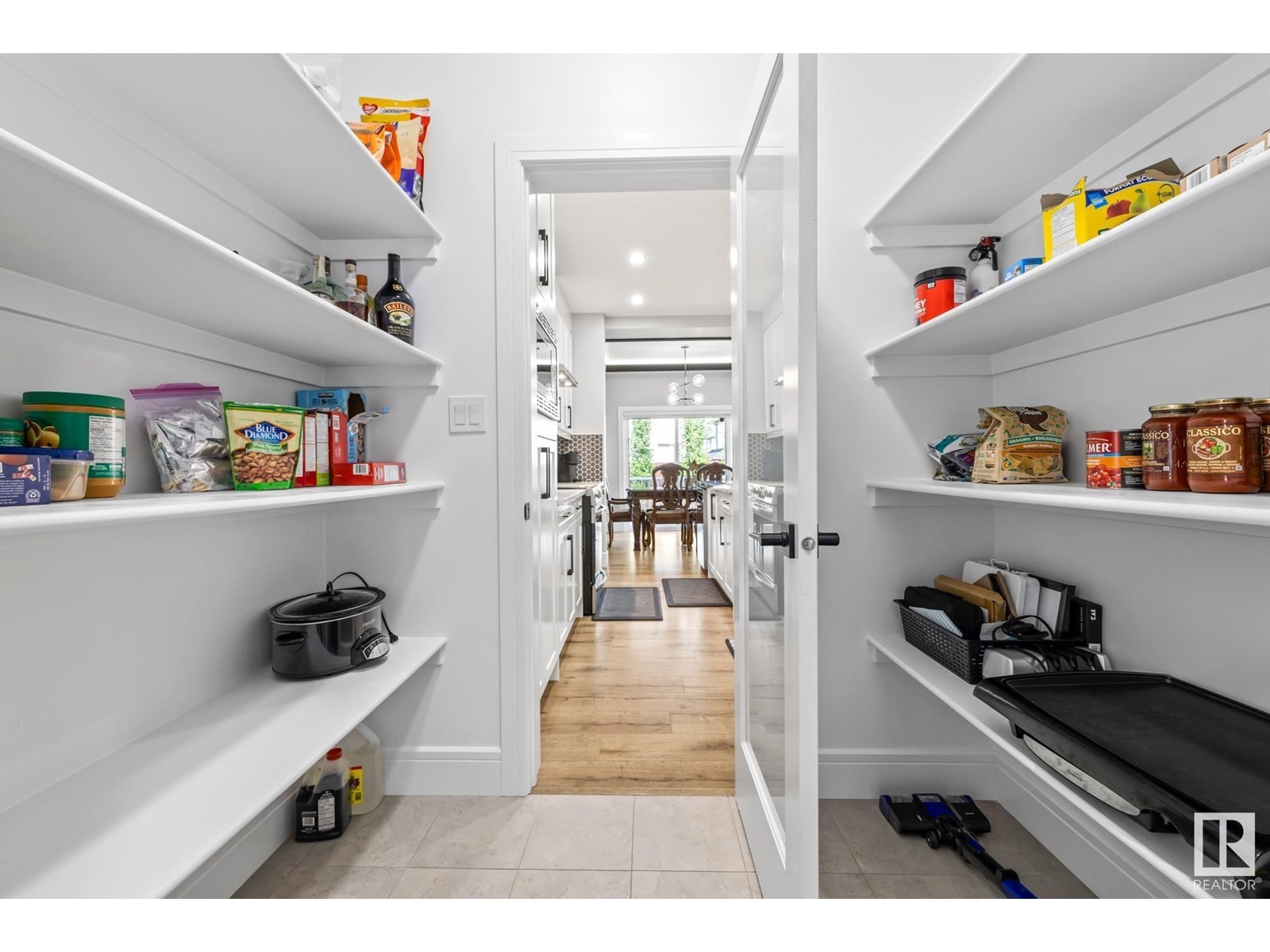 












318 WEST HAVEN DR

,
Leduc,




Alberta
T9E1B6

