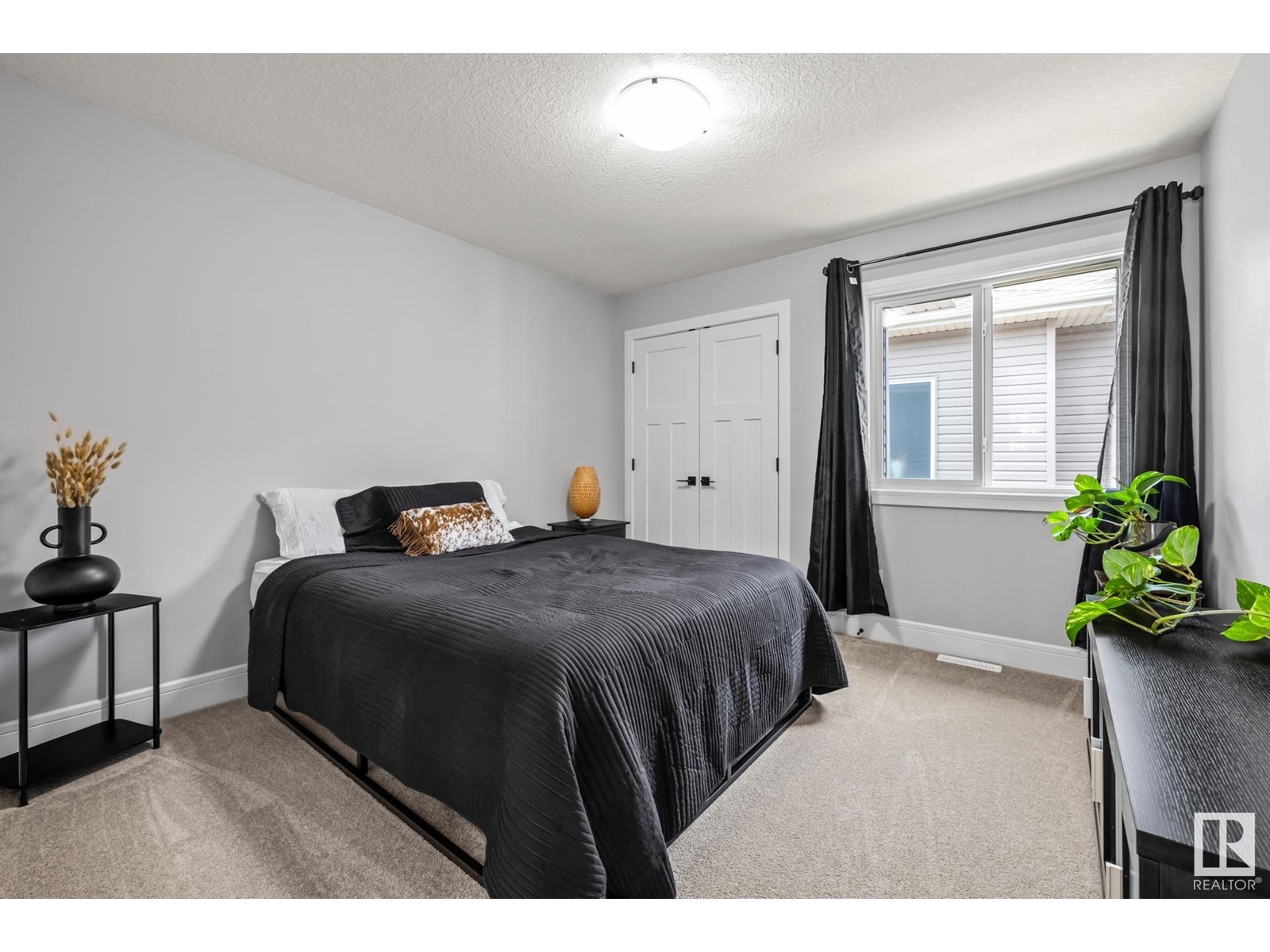 












318 WEST HAVEN DR

,
Leduc,




Alberta
T9E1B6

