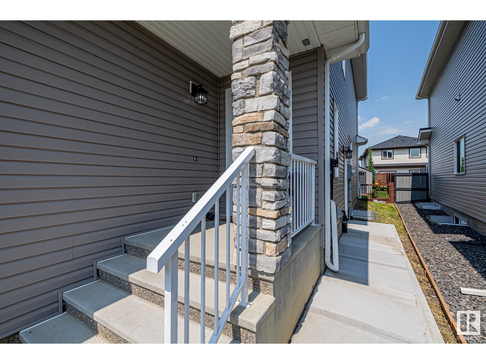 












318 WEST HAVEN DR

,
Leduc,




Alberta
T9E1B6

