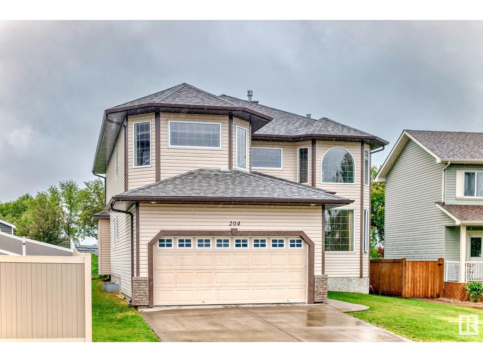 












204 REICHERT DR

,
Beaumont,




Alberta
T4X0B9

