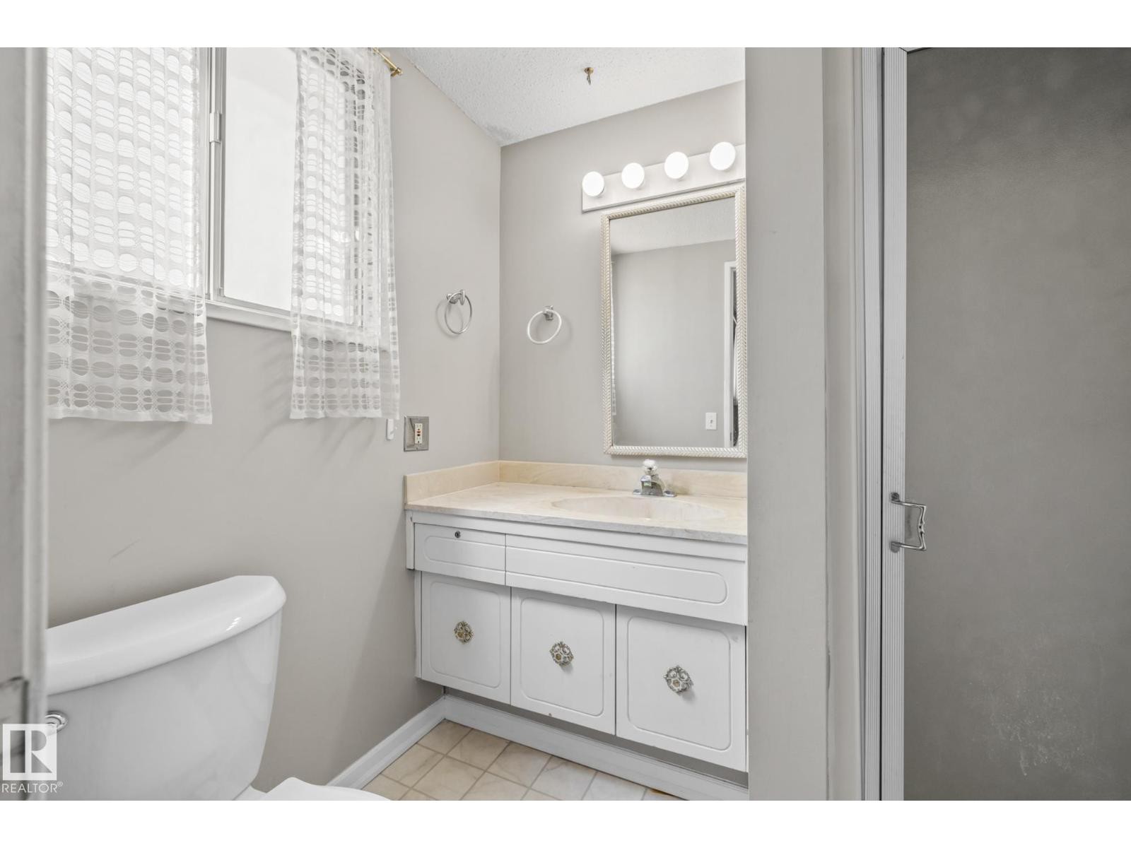 












66 GREER CR

,
St. Albert,




Alberta
T8N1T8

