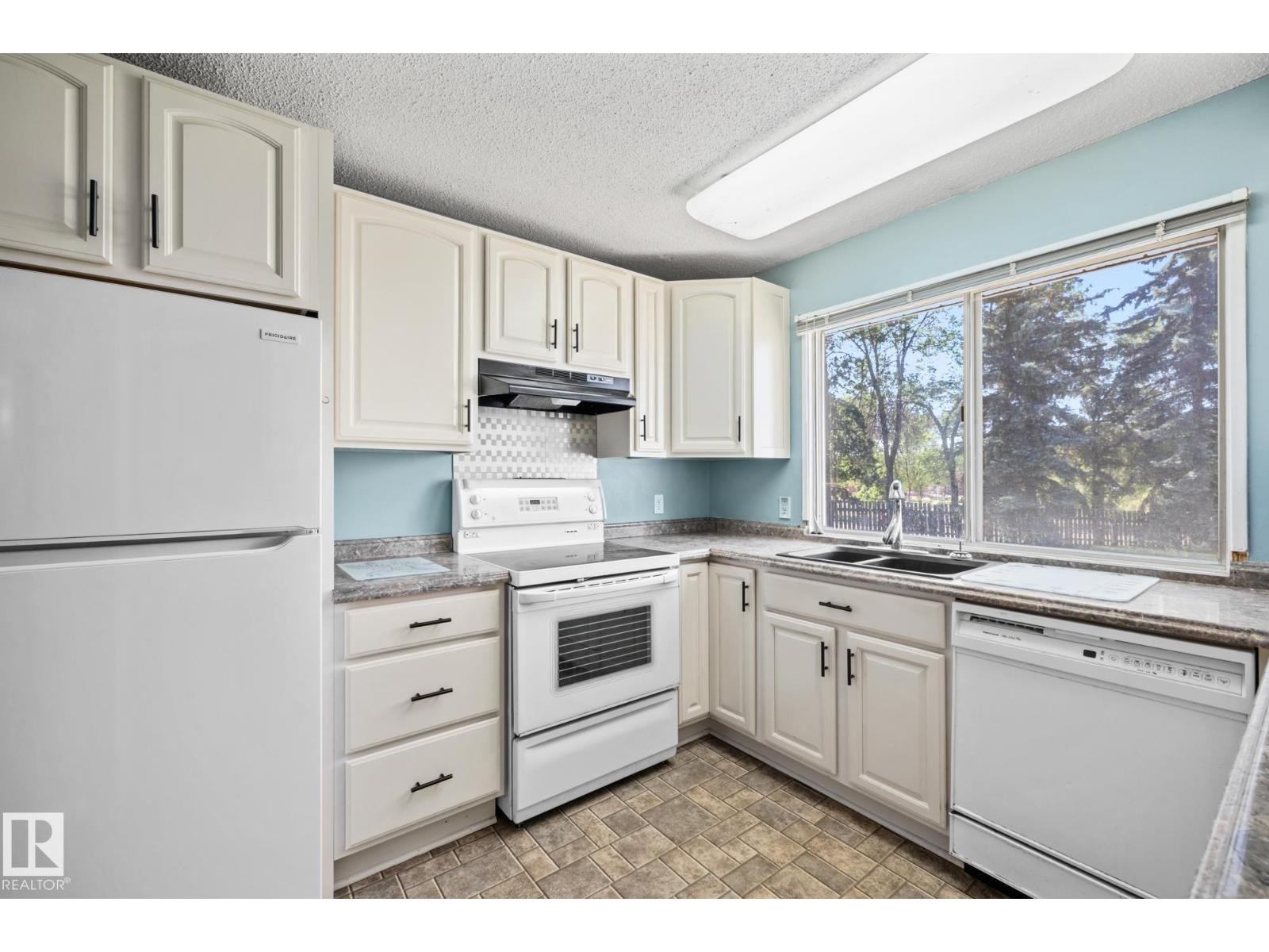












66 GREER CR

,
St. Albert,




Alberta
T8N1T8

