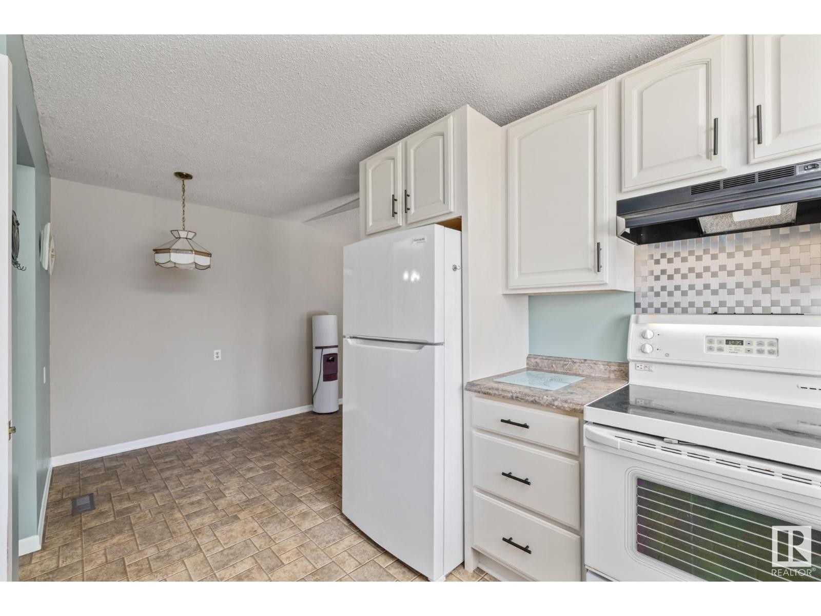












66 GREER CR

,
St. Albert,




Alberta
T8N1T8

