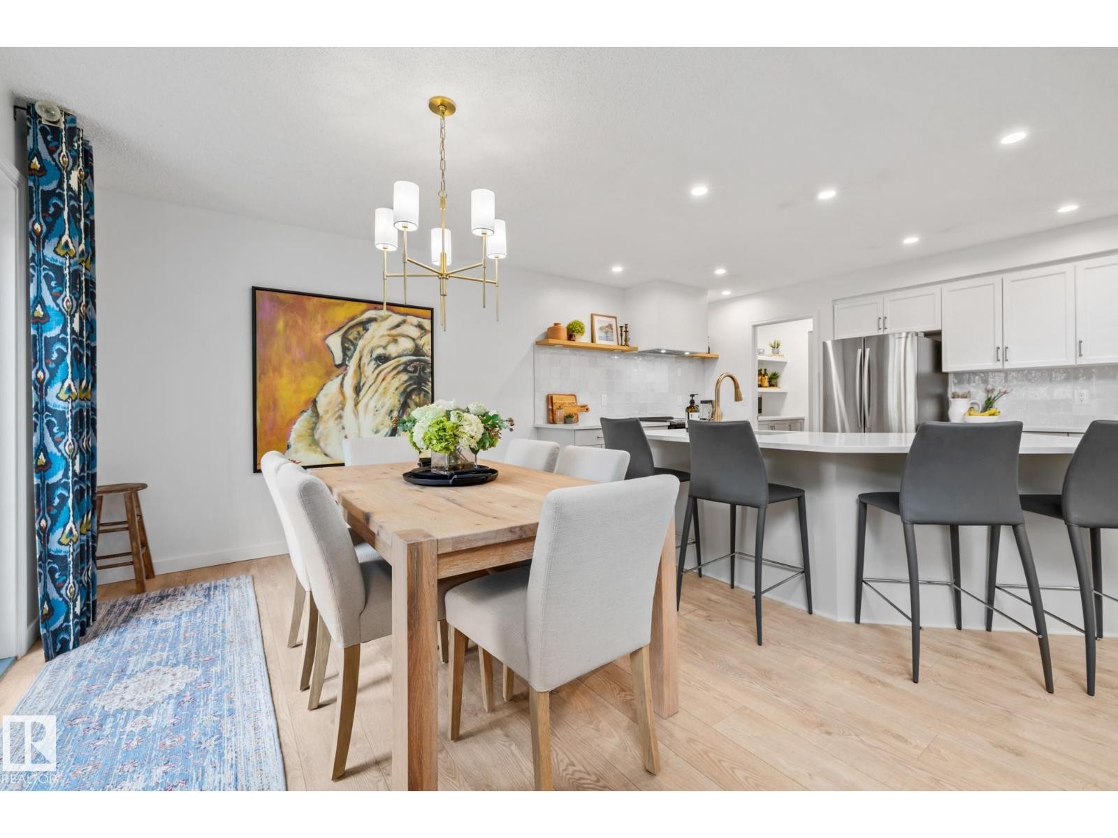 












121 HAYWARD CR NW

,
Edmonton,




Alberta
T6R3G3

