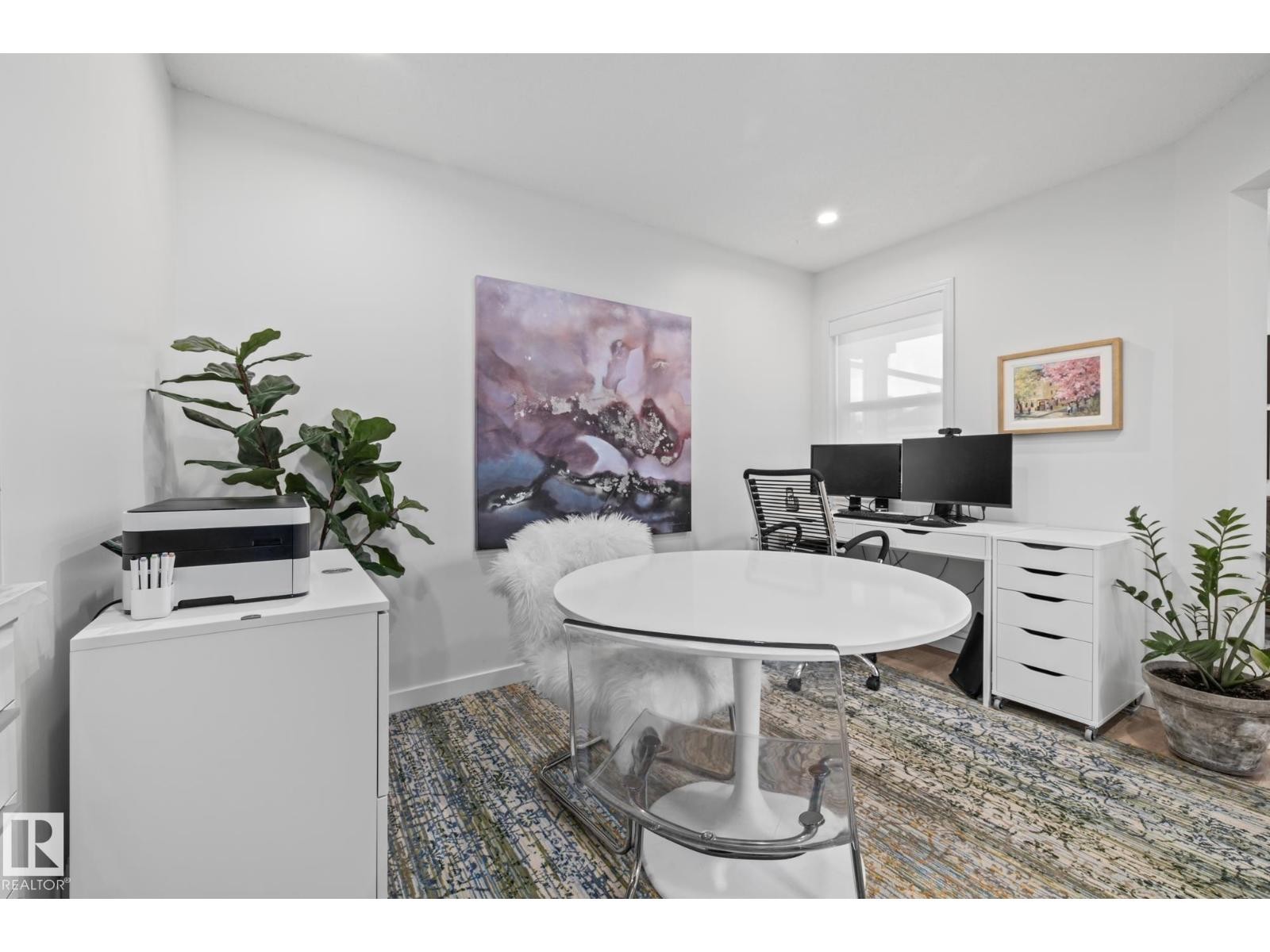 












121 HAYWARD CR NW

,
Edmonton,




Alberta
T6R3G3

