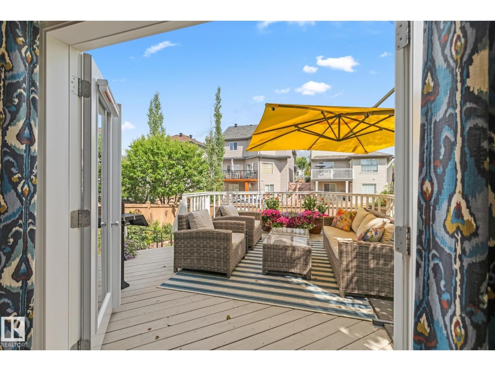 












121 HAYWARD CR NW

,
Edmonton,




Alberta
T6R3G3

