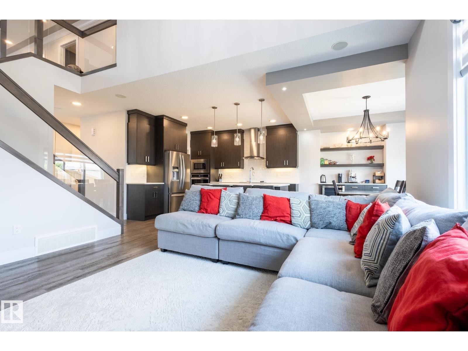 












7432 174 AV NW

,
Edmonton,




Alberta
T5Z0J7

