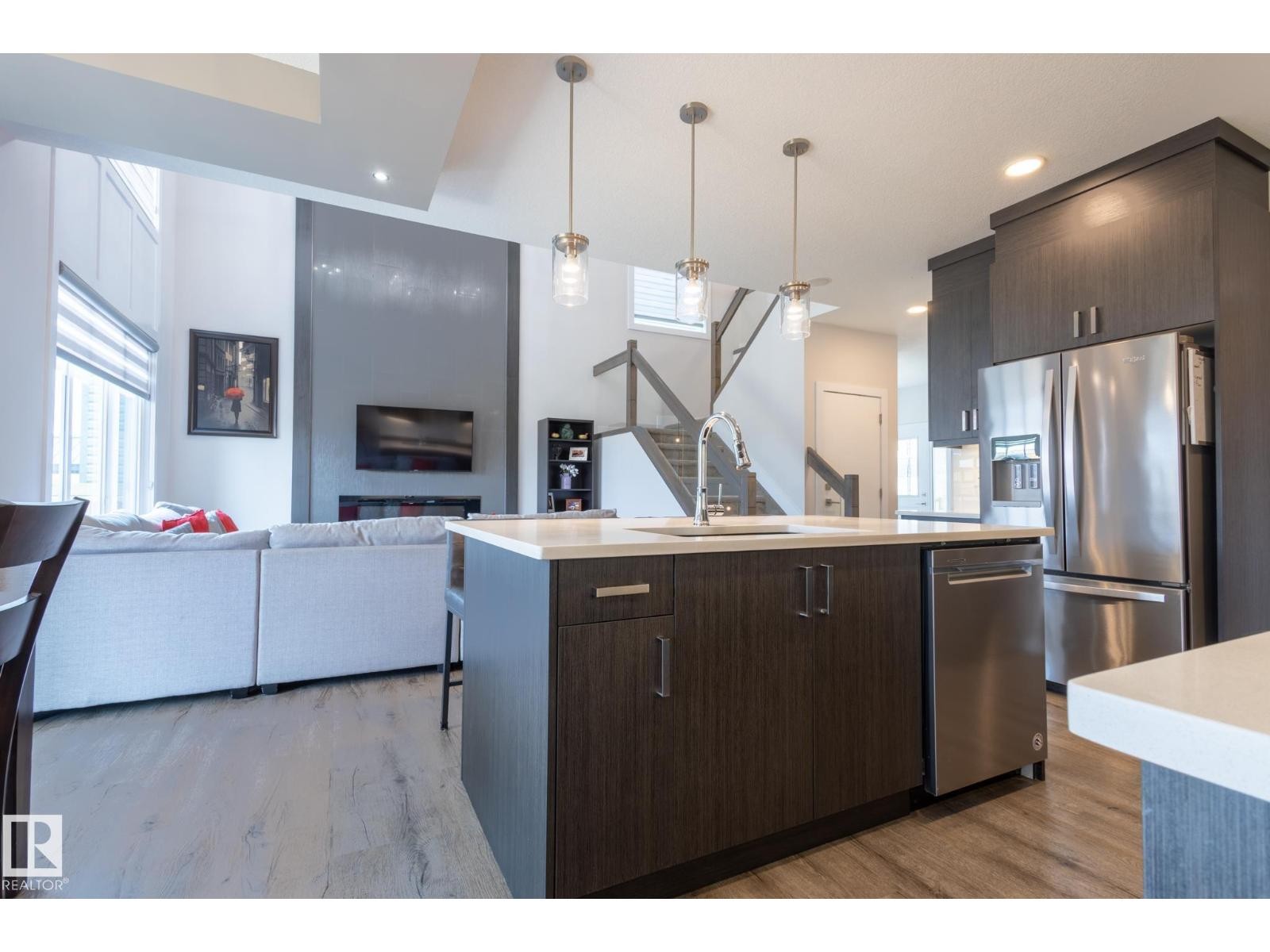 












7432 174 AV NW

,
Edmonton,




Alberta
T5Z0J7

