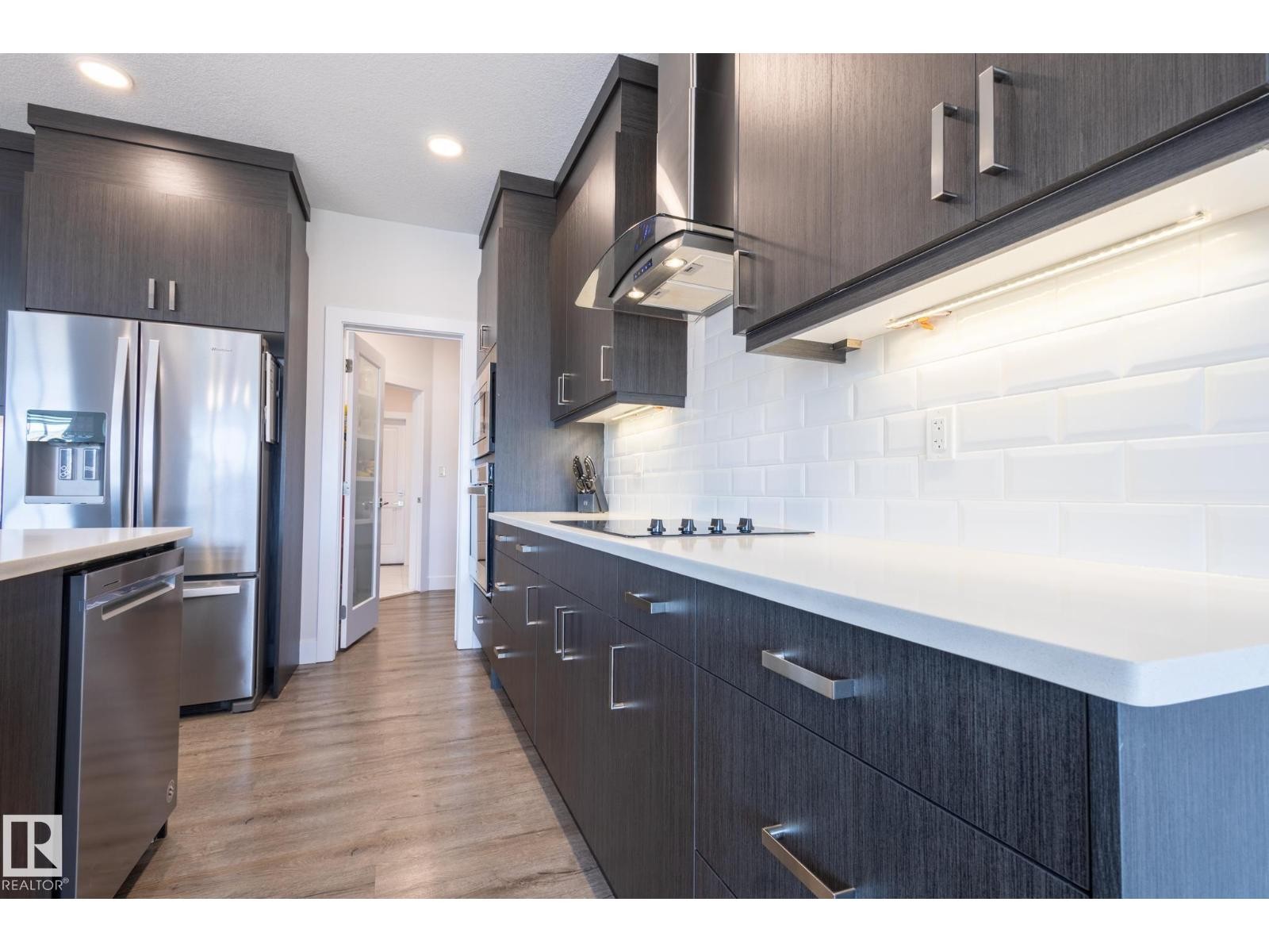 












7432 174 AV NW

,
Edmonton,




Alberta
T5Z0J7


